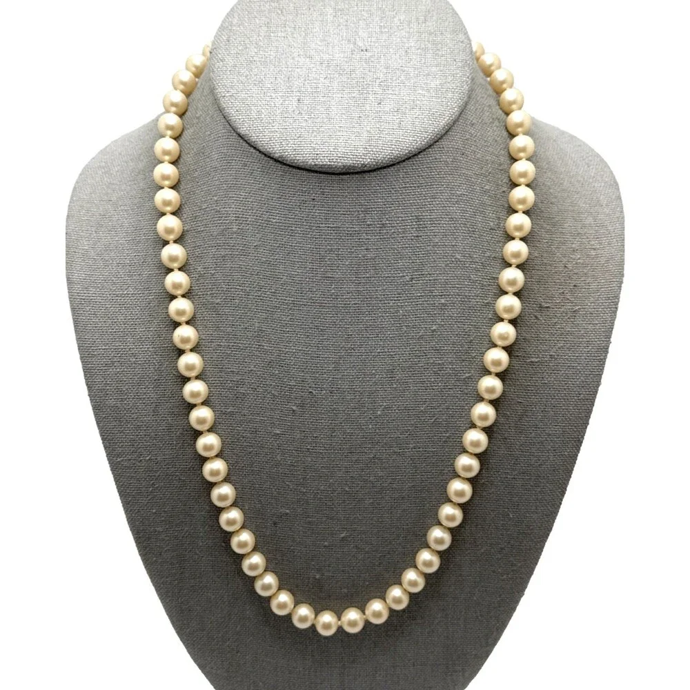 Vintage Classic Faux Pearl Choker Necklace Sterling Silver Clasp 22
